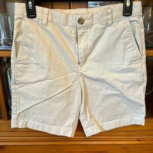 Vineyard Vines - Boys' Breaker Shorts size 16